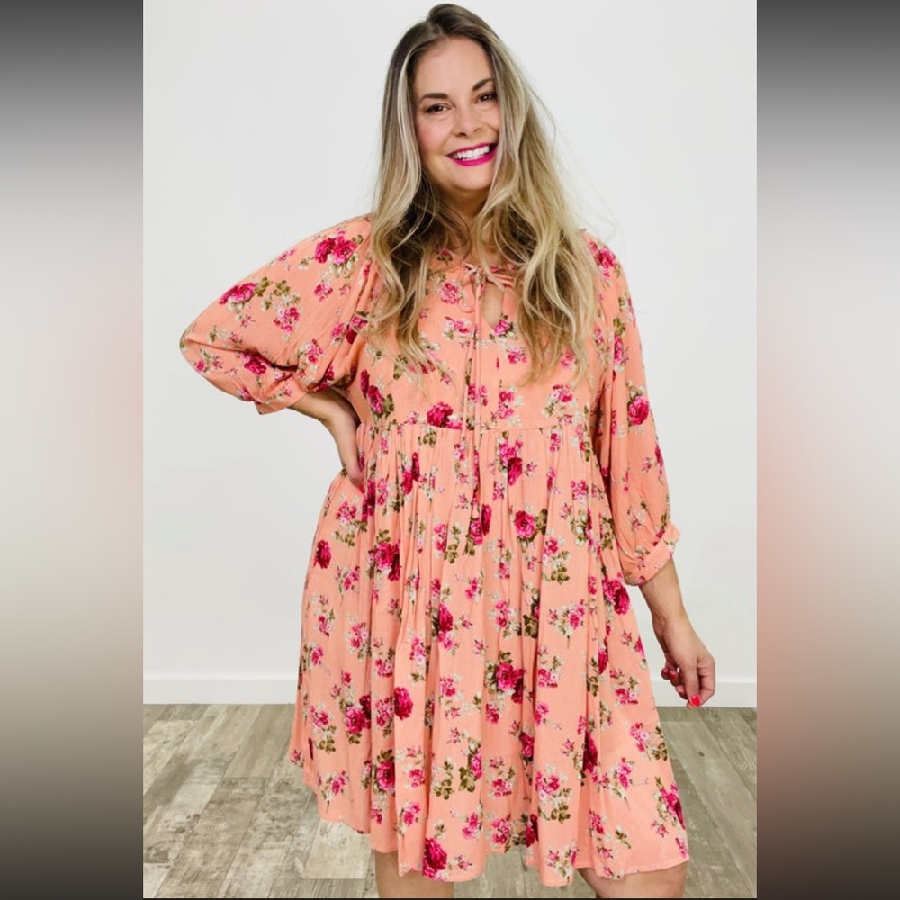 🦋NWT Easel Boutique Peach Balloon Sleeve Boho Dress